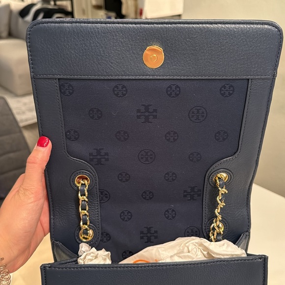 tory burch navy handbag
